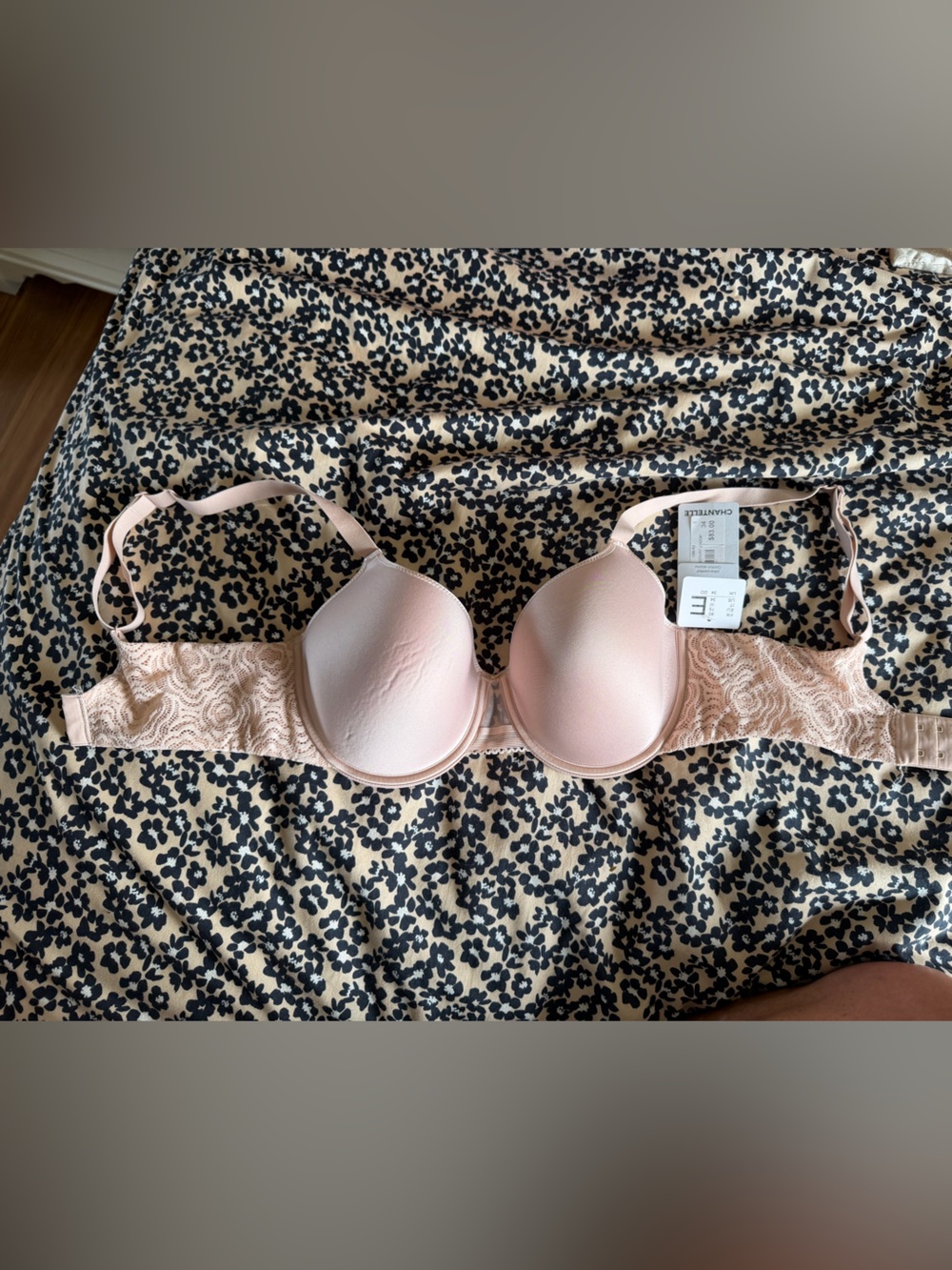 Chantelle JOLIE SMOOTH FIR J HOOK bra 34E